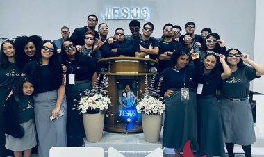 Umadeb e o Creio foram contemplados pela gloriosa presença de Deus no Jardim das Fontes